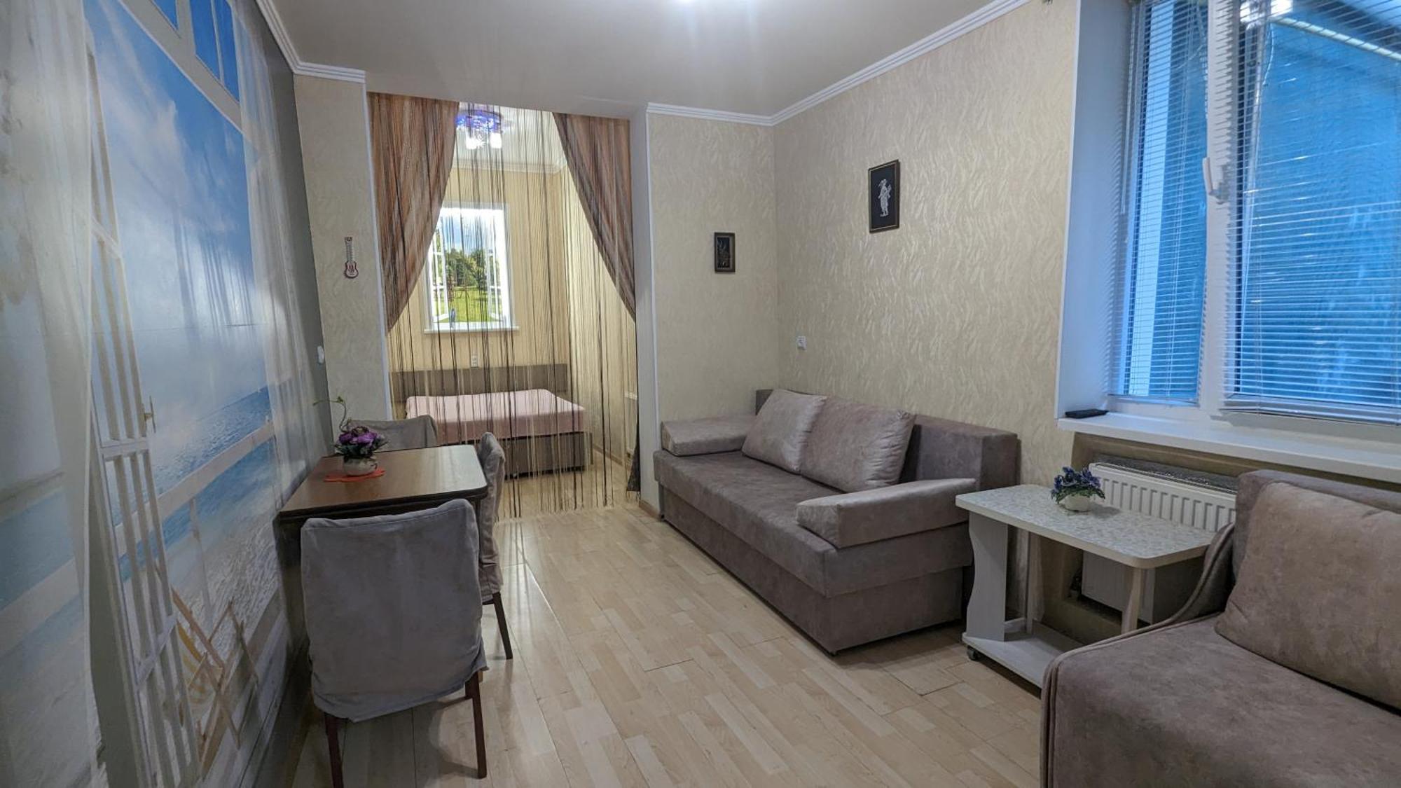 Таунхаус Біля Жд Вокзала Vinnytsia Exterior photo