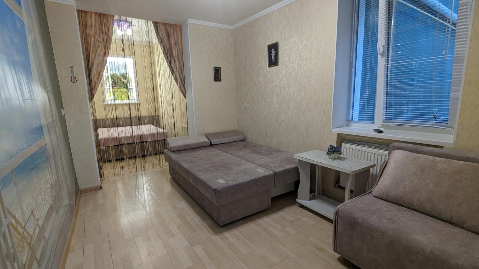 Таунхаус Біля Жд Вокзала Vinnytsia Exterior photo